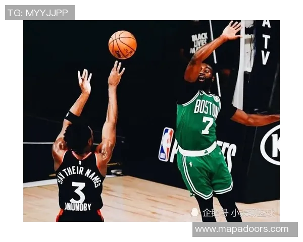 惊险一幕！阿奴诺比离奇伤退引关注