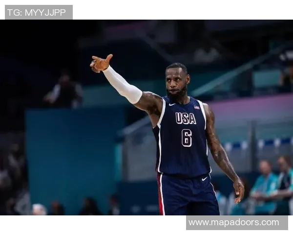 来了~詹姆斯次节2记三分 赛季首分+超雷吉·米勒&升历史三分榜第6