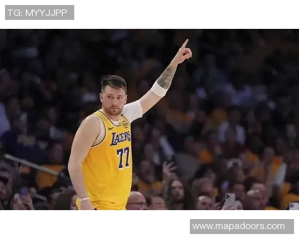 湖人5连胜遭终结!东契奇22+11惨败20分:提前投降沮丧挠头 湖人5连胜遭终结!东契奇22+11惨败20分:提前投降沮丧挠头