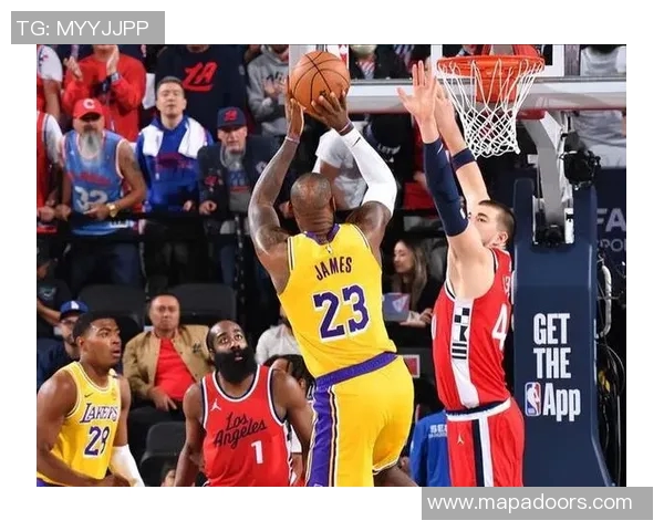 12月31日NBA看点:詹姆斯迎41岁首战,快船冲五连胜 12月31日NBA看点:詹姆斯迎41岁首战,快船冲五连胜