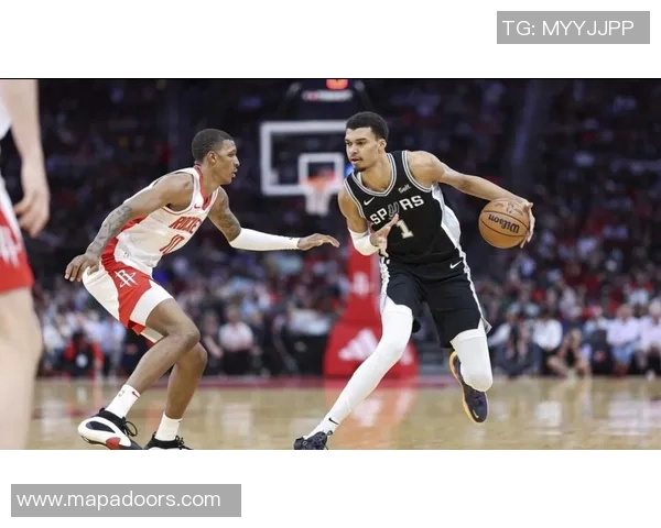 21投16铁！文班遭遇苦主！火箭双探花统治末节，合砍38分逆转马刺